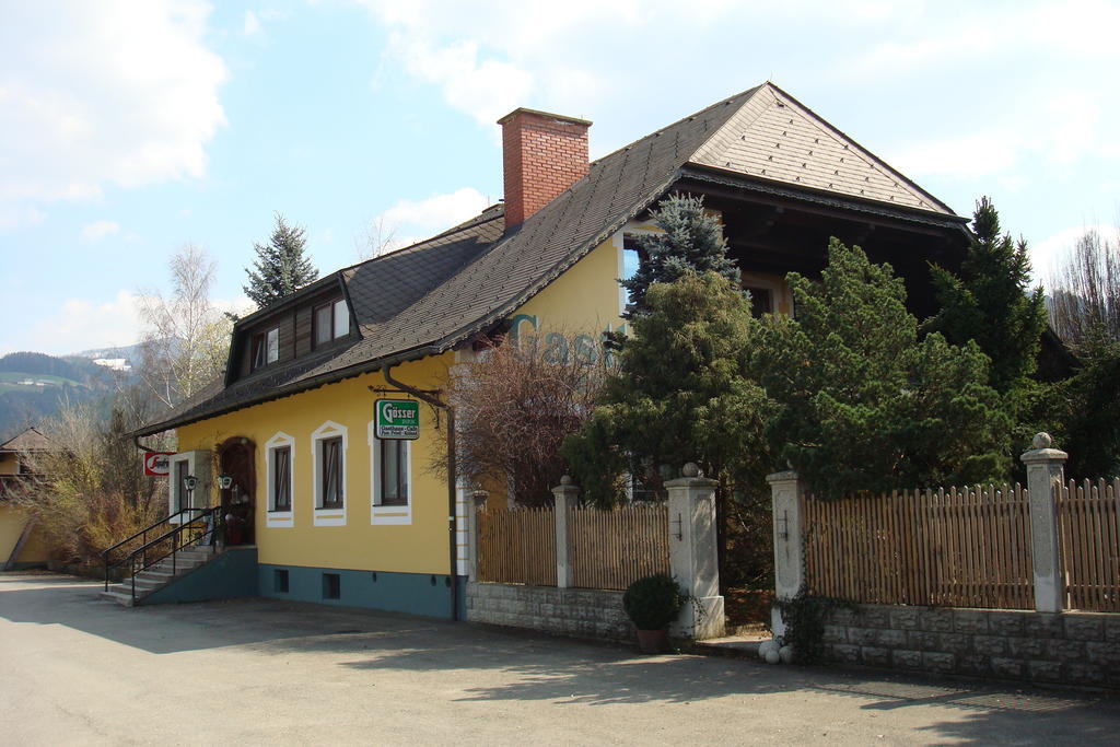 Landgasthof Friedl Sankt Lorenzen bei Knittelfeld Exterior photo